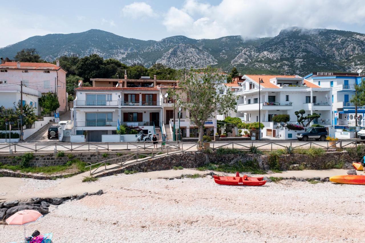 Casa Sulla Spiaggia Cala Gonone Exterior foto